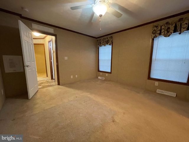 59 FOREST DR., Pennsville, NJ 08070