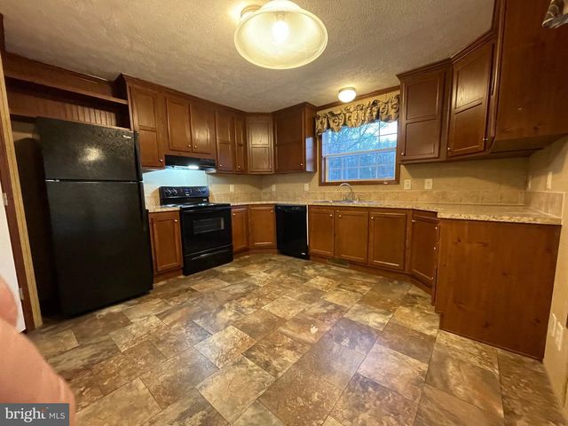 59 FOREST DR., Pennsville, NJ 08070