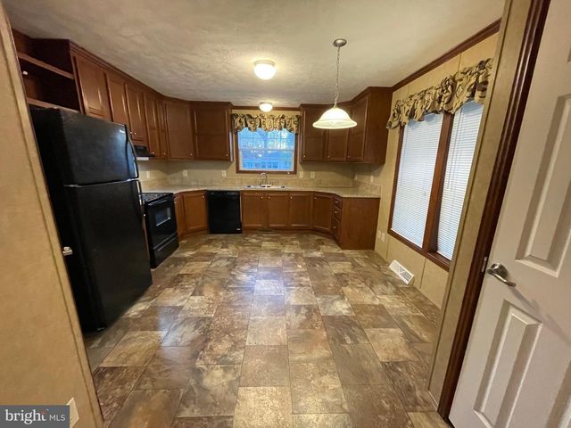 59 FOREST DR., Pennsville, NJ 08070