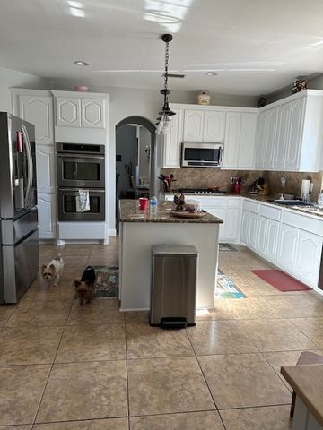 13725 Alterna Drive, Fort Worth, TX 76052