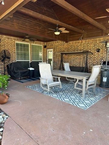 13725 Alterna Drive, Fort Worth, TX 76052