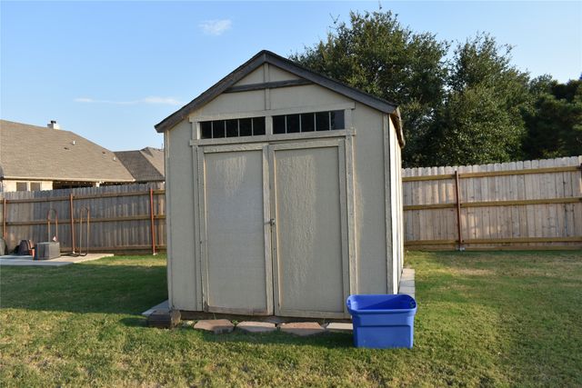 13725 Alterna Drive, Fort Worth, TX 76052