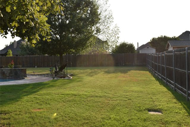 13725 Alterna Drive, Fort Worth, TX 76052