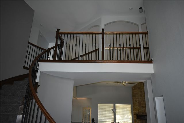 13725 Alterna Drive, Fort Worth, TX 76052