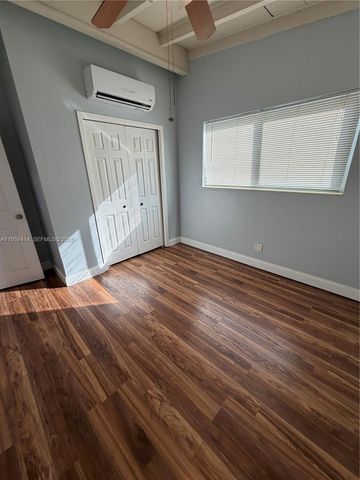 4210 SW 10th St, Plantation, FL 33317