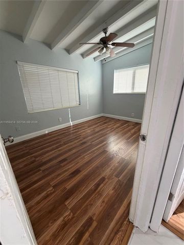 4210 SW 10th St, Plantation, FL 33317