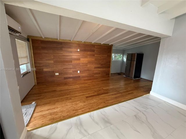 4210 SW 10th St, Plantation, FL 33317