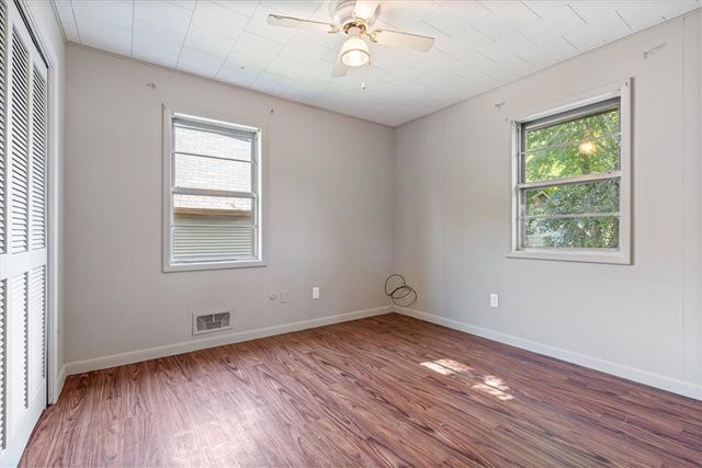 15 White Street, Eureka Springs, AR 72632