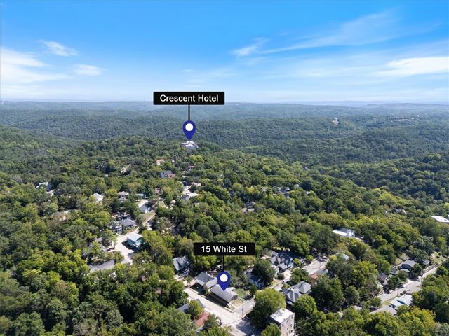 15 White Street, Eureka Springs, AR 72632