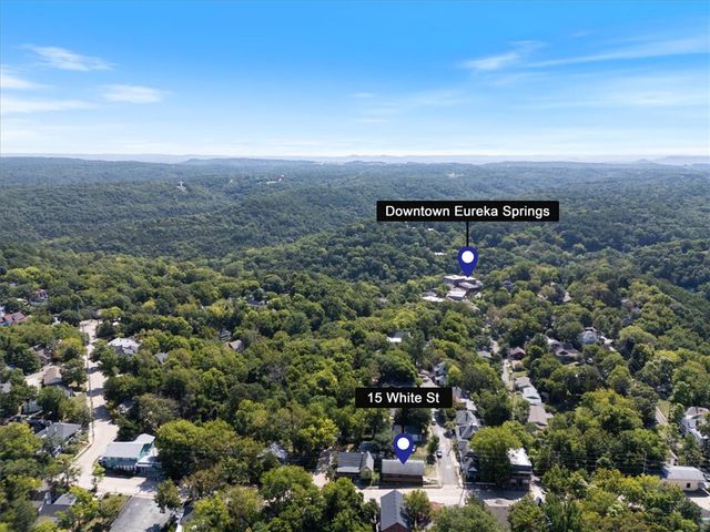 15 White Street, Eureka Springs, AR 72632