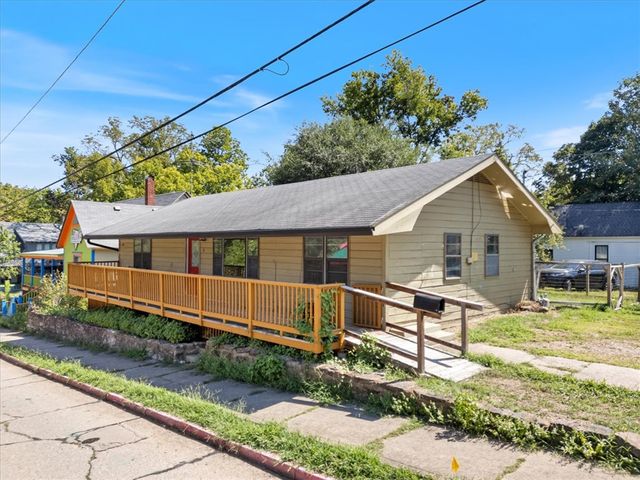 15 White Street, Eureka Springs, AR 72632