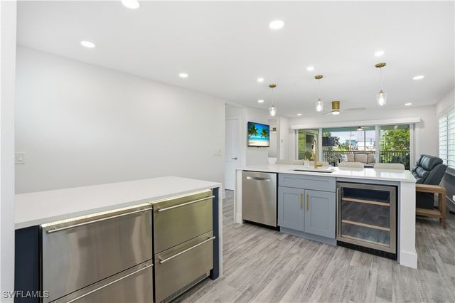 270 Dundee RD, Fort Myers Beach, FL 33931