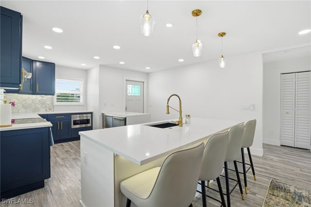 270 Dundee RD, Fort Myers Beach, FL 33931