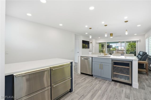 270 Dundee RD, Fort Myers Beach, FL 33931