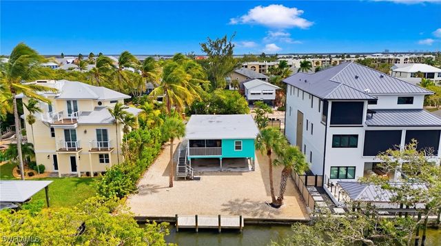 270 Dundee RD, Fort Myers Beach, FL 33931