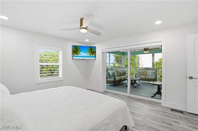 270 Dundee RD, Fort Myers Beach, FL 33931