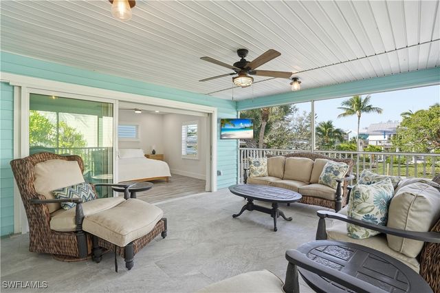 270 Dundee RD, Fort Myers Beach, FL 33931