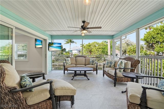 270 Dundee RD, Fort Myers Beach, FL 33931