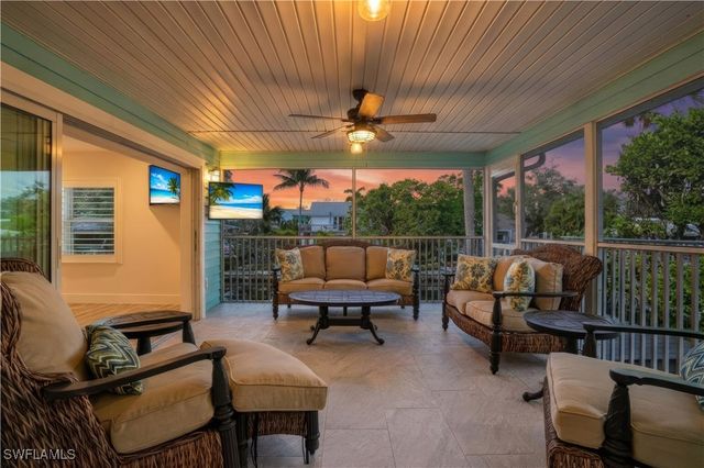 270 Dundee RD, Fort Myers Beach, FL 33931