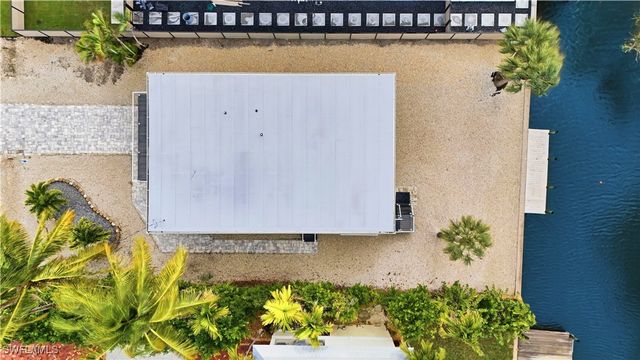 270 Dundee RD, Fort Myers Beach, FL 33931