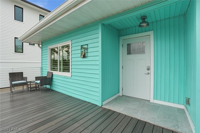 270 Dundee RD, Fort Myers Beach, FL 33931