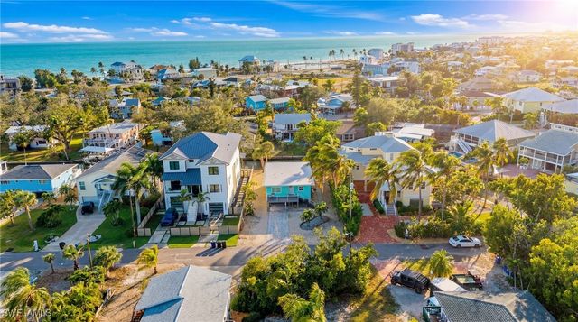 270 Dundee RD, Fort Myers Beach, FL 33931