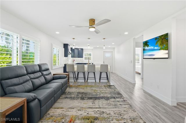 270 Dundee RD, Fort Myers Beach, FL 33931