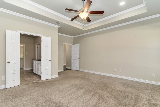 808 Chestnut Grove Drive, Cleburne, TX 76033