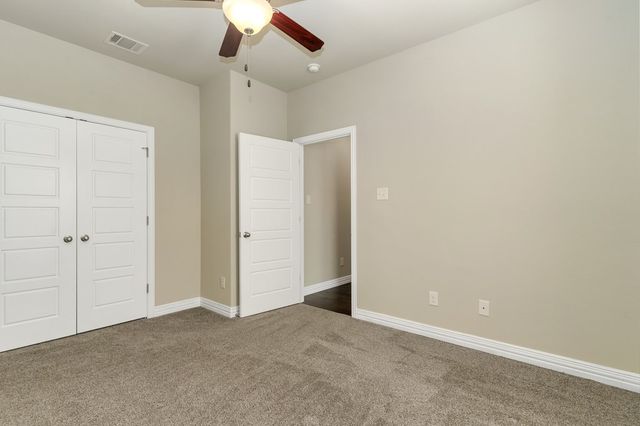 808 Chestnut Grove Drive, Cleburne, TX 76033
