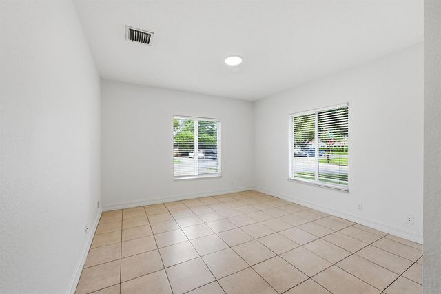 913 NE 12th Avenue, Pompano Beach, FL 33060