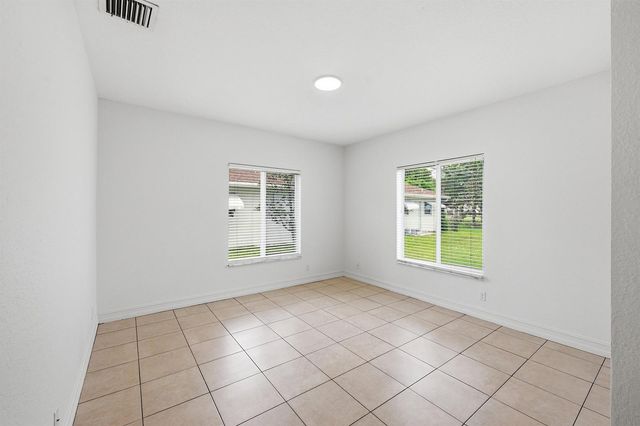 913 NE 12th Avenue, Pompano Beach, FL 33060