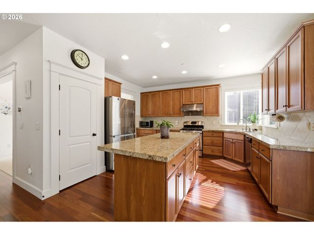 2910 Nw HILL St, Camas, WA 98607