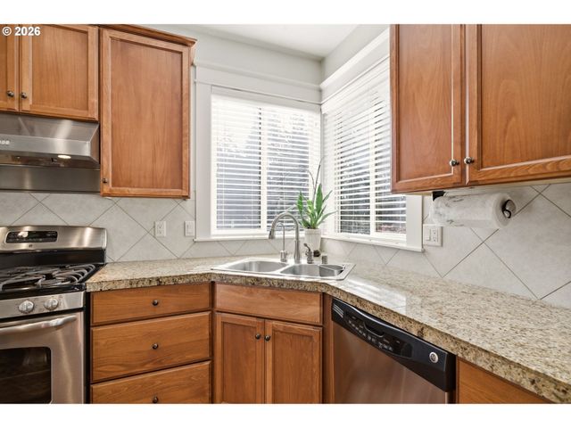 2910 Nw HILL St, Camas, WA 98607