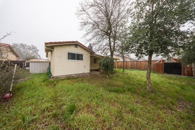 8243 Onyx Ct, Stockton, CA 95210