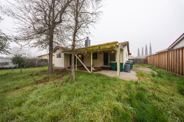 8243 Onyx Ct, Stockton, CA 95210