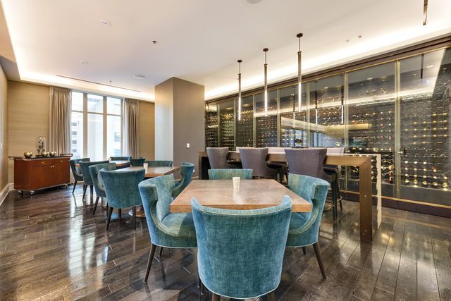 118 E ERIE Street 20D, Chicago, IL 60611