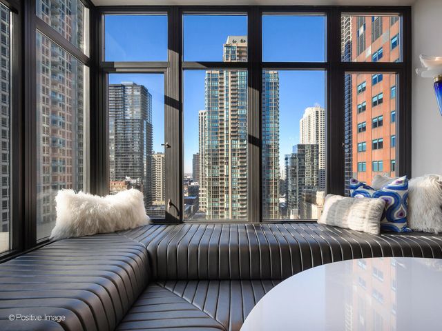 118 E ERIE Street 20D, Chicago, IL 60611