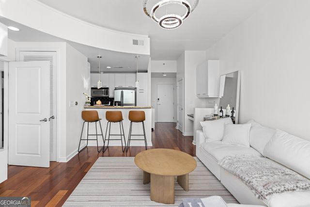 3324 Peachtree Road NE 1304, Atlanta, GA 30326