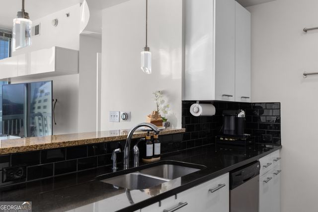 3324 Peachtree Road NE 1304, Atlanta, GA 30326