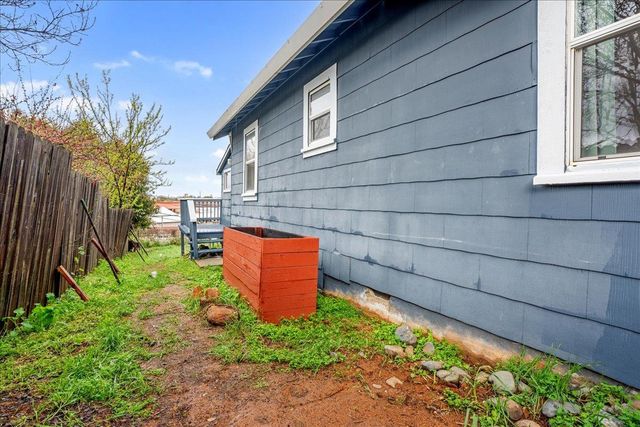 505 2nd St, Newcastle, CA 95658