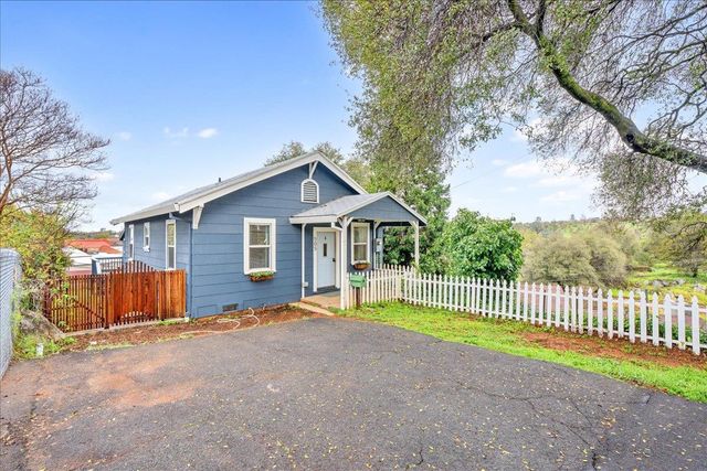 505 2nd St, Newcastle, CA 95658