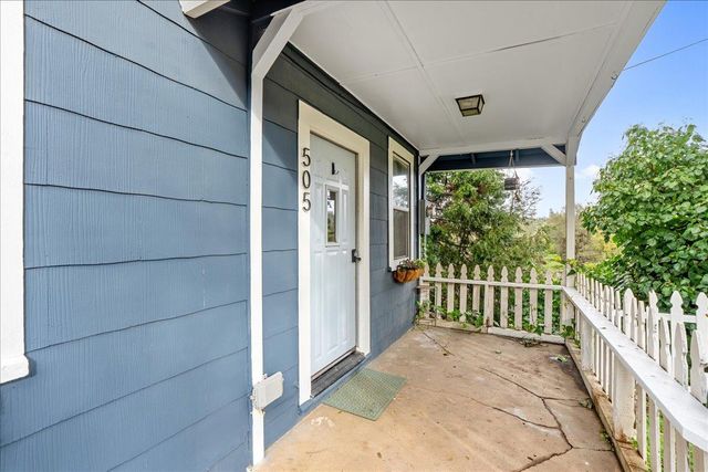 505 2nd St, Newcastle, CA 95658