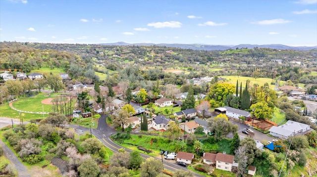 505 2nd St, Newcastle, CA 95658