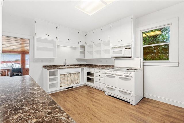 505 2nd St, Newcastle, CA 95658