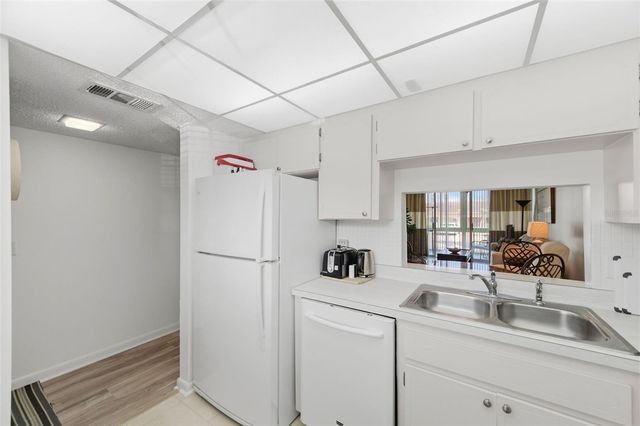 19029 US HIGHWAY 19 N 6-10, Clearwater, FL 33764