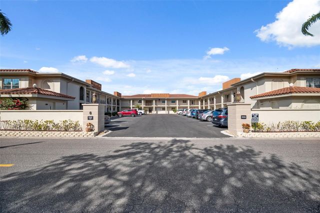 19029 US HIGHWAY 19 N 6-10, Clearwater, FL 33764