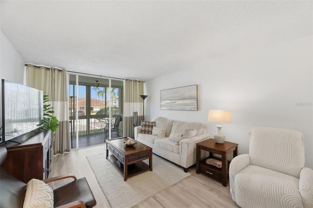 19029 US HIGHWAY 19 N 6-10, Clearwater, FL 33764