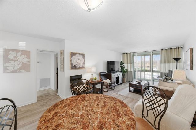 19029 US HIGHWAY 19 N 6-10, Clearwater, FL 33764