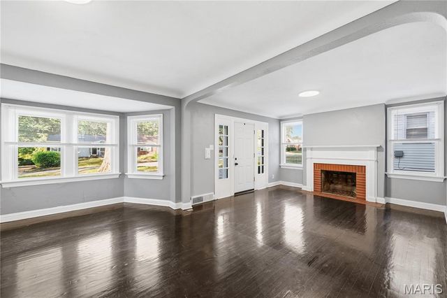 216 S Hartnett Avenue, Ferguson, MO 63135