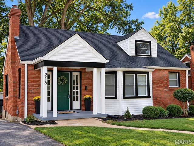 216 S Hartnett Avenue, Ferguson, MO 63135